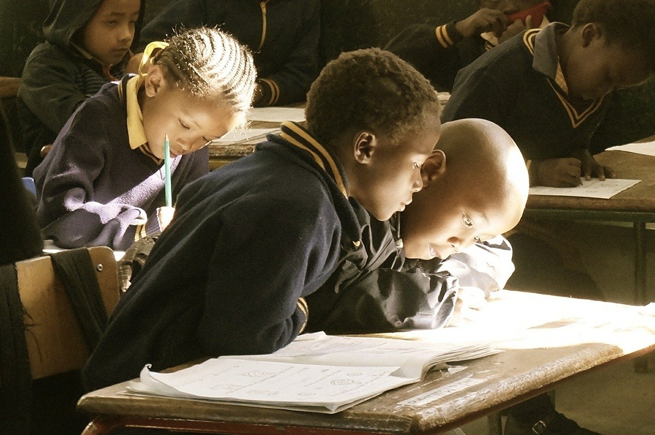 https://ai.horasis.org/wp-content/uploads/2021/06/students-377789_1280.jpg